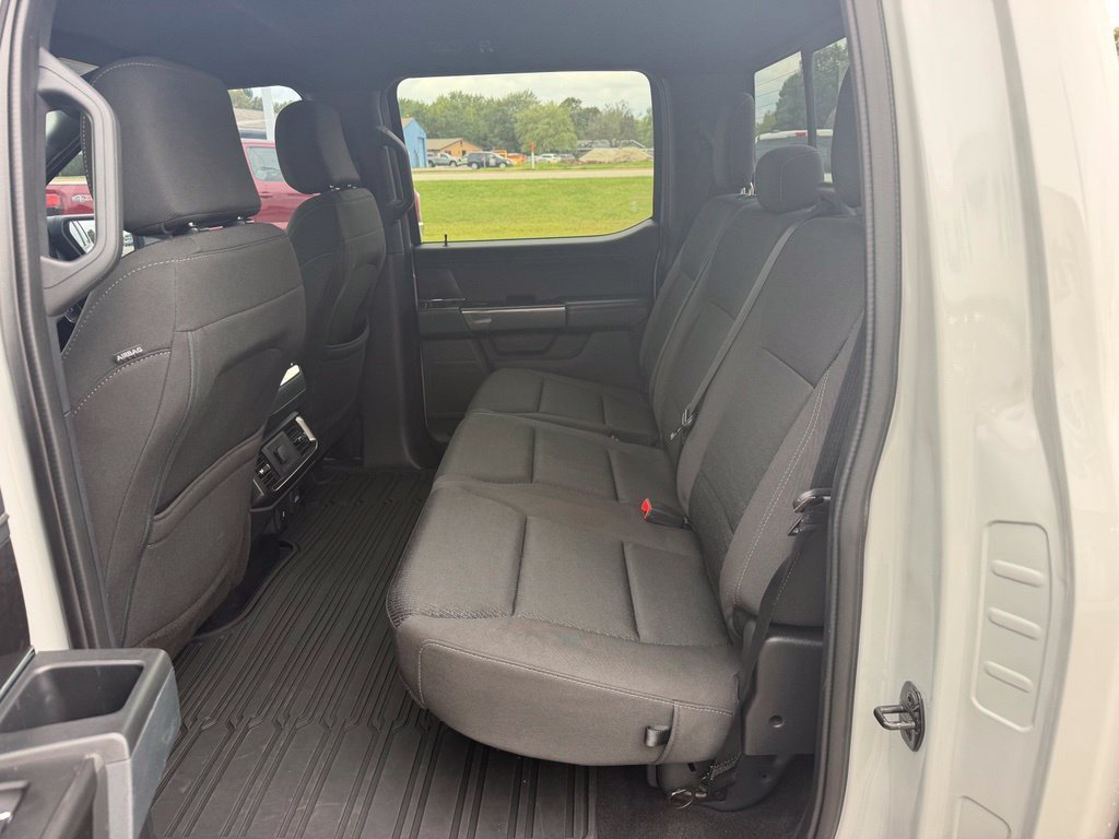 Used 2023 Avalanche Ford XLT image 12