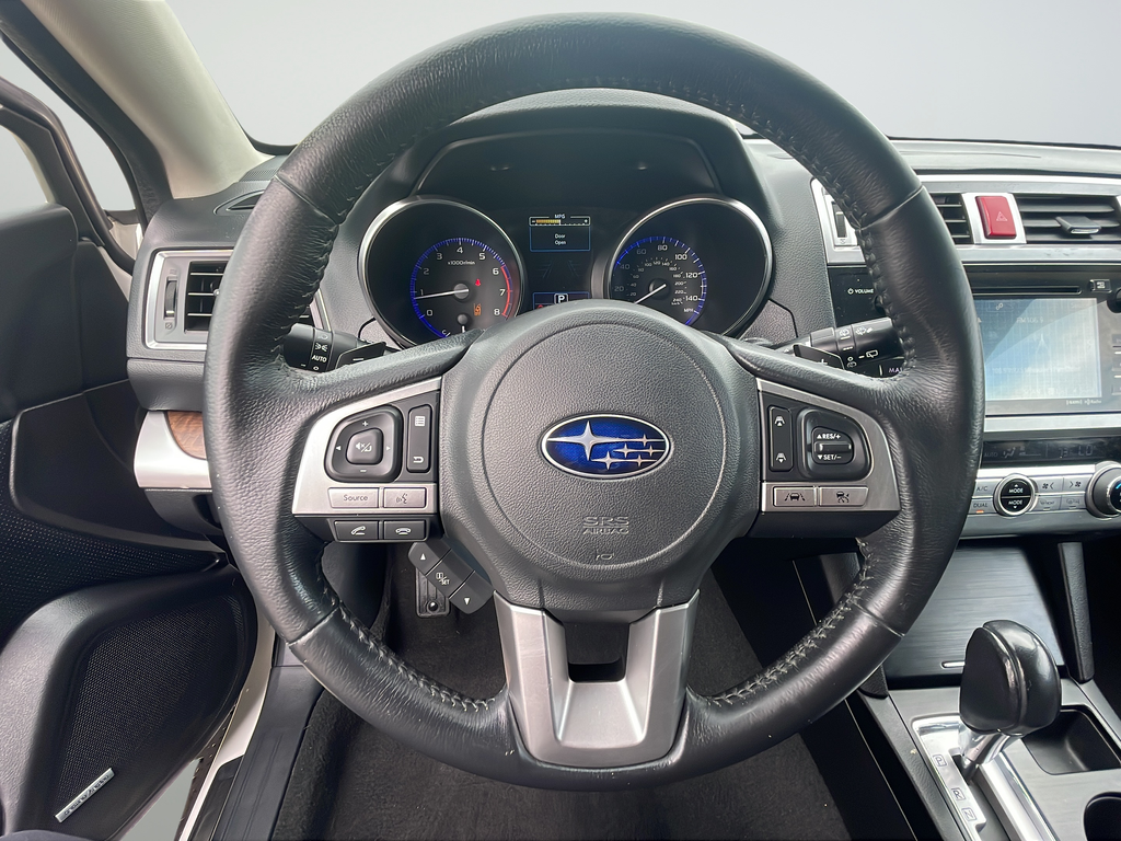 Used 2016 White Subaru 2.5i image 37