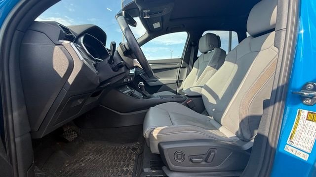 Used 2021 Blue Audi Premium Plus image 9