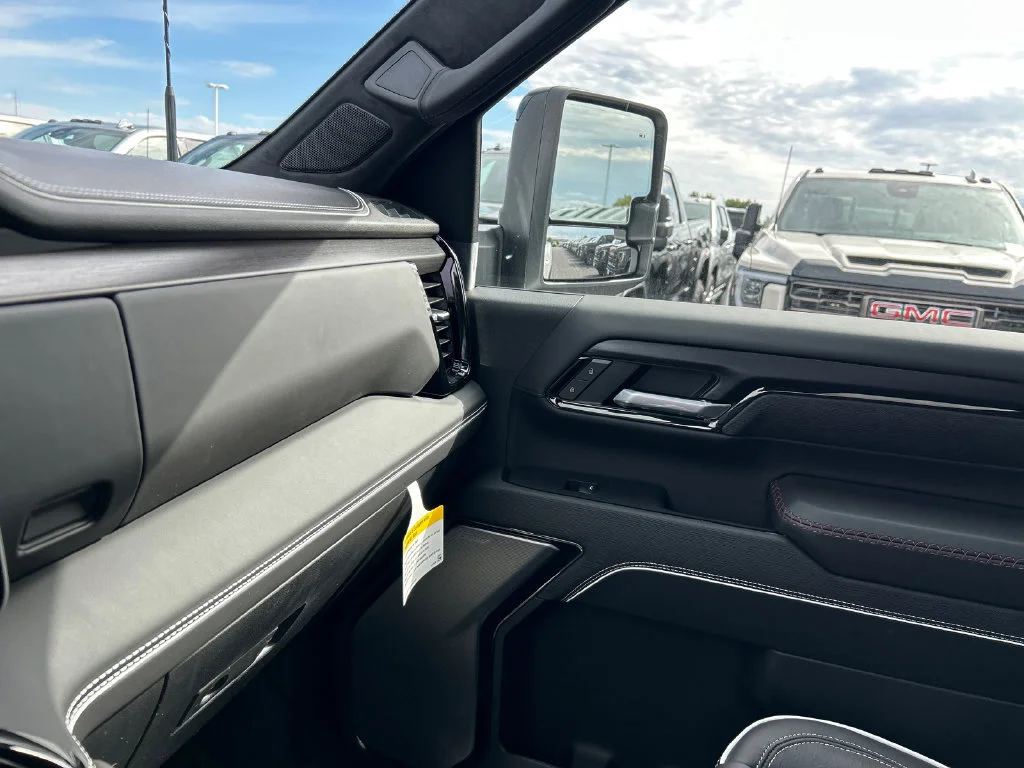 2026 GMC Sierra 2500HD AT4X - Photo 29