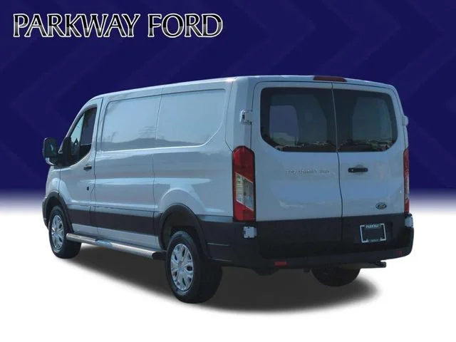 Used 2025 White Ford Base image 3