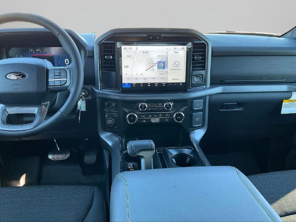New 2026 Avalanche Ford XLT image 6