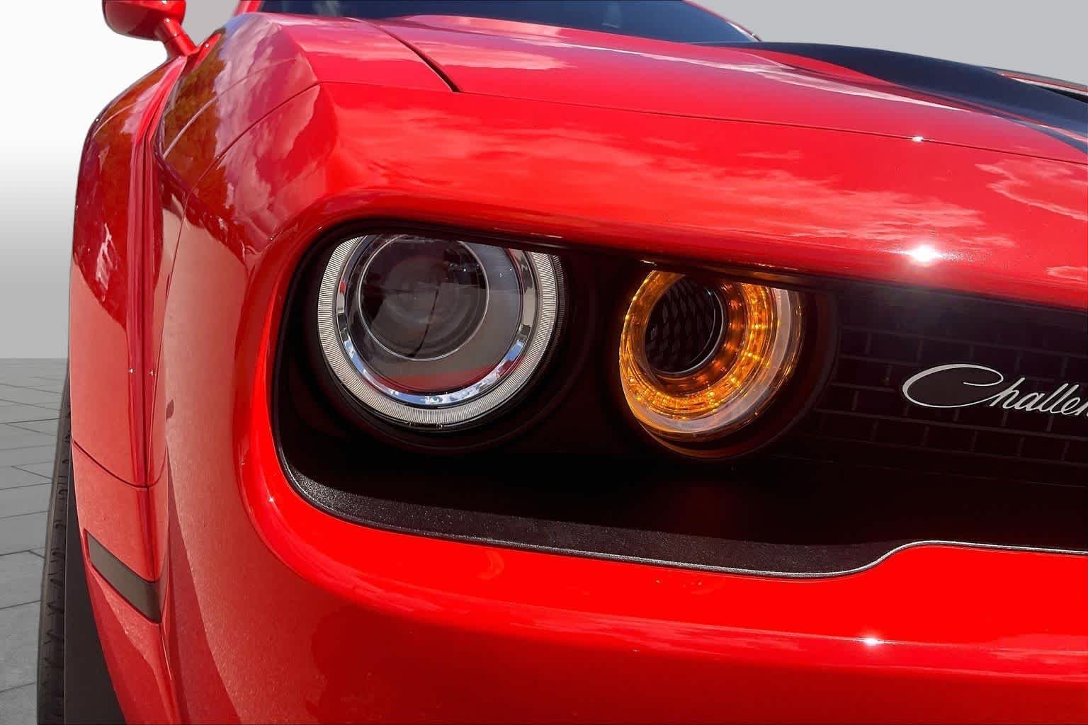 Used 2022 Go Mango Dodge R/T Scat Pack Widebody image 23