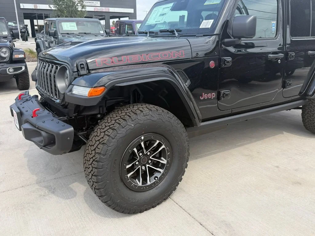 New 2026 Black Clear-Coat Exterior Paint Jeep Rubicon X image 10