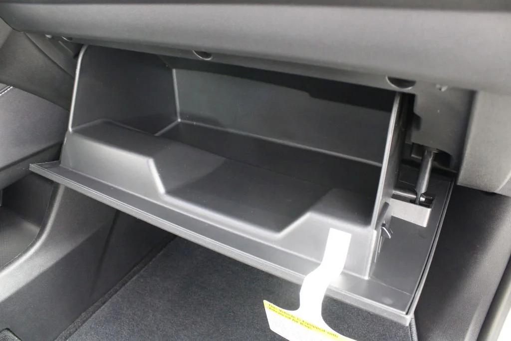 New 2026 Summit White Chevrolet LT image 19