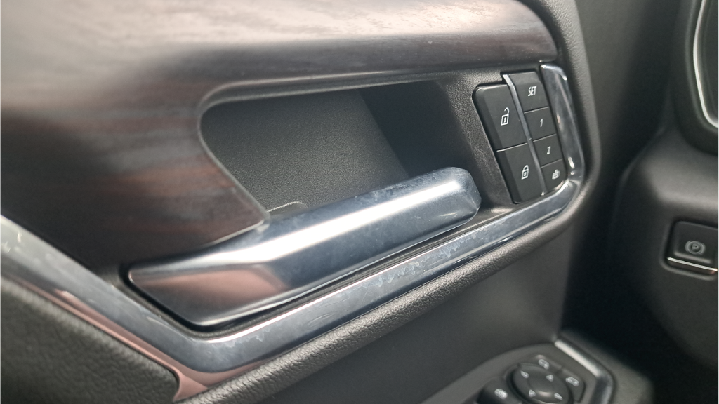 Used 2024 Onyx Black GMC SLT image 26
