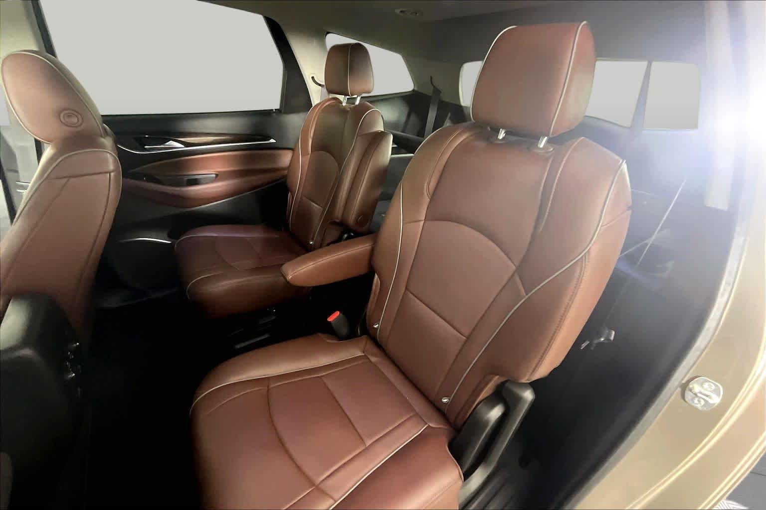 Certified Used 2020 CHAMPAGNE GOLD METALLIC Buick Avenir image 18