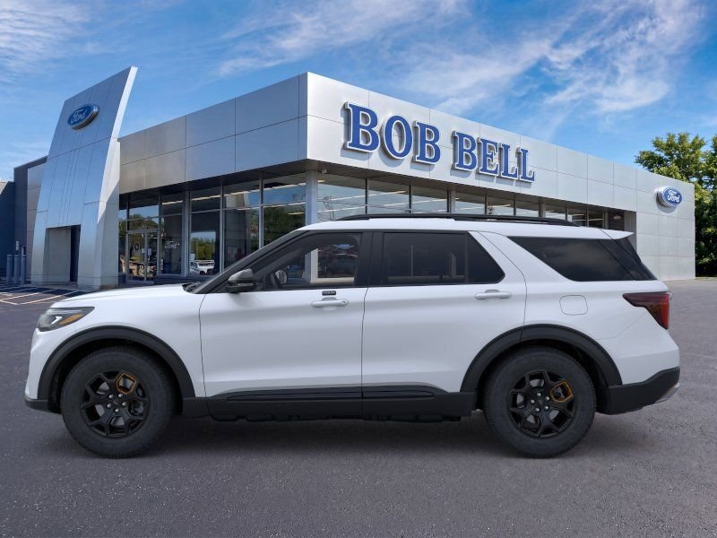 New 2026 White Ford Tremor image 3