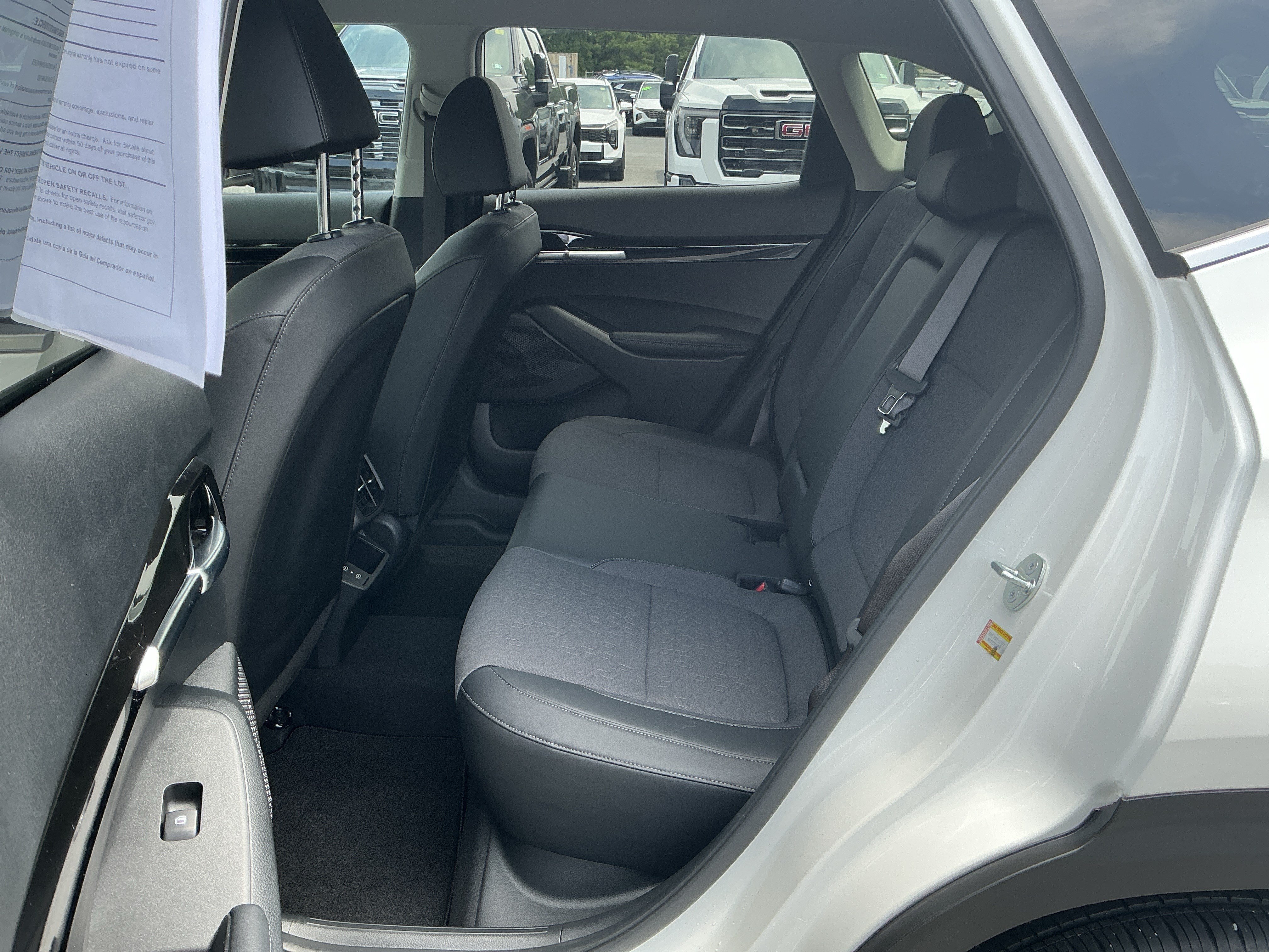 Certified Used 2024 Snow White Pearl Kia X-Line image 10