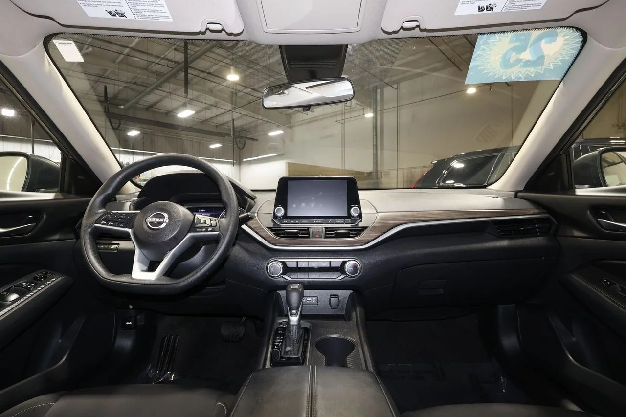 Used 2025 Gray Nissan 2.5 SV image 26
