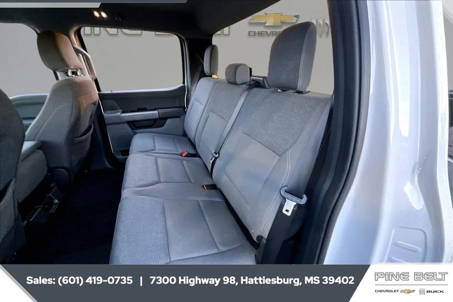 Used 2025 Oxford White Ford XLT image 20