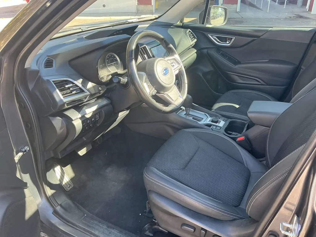 Used 2023 Magnetite Gray Metallic Subaru Premium image 4