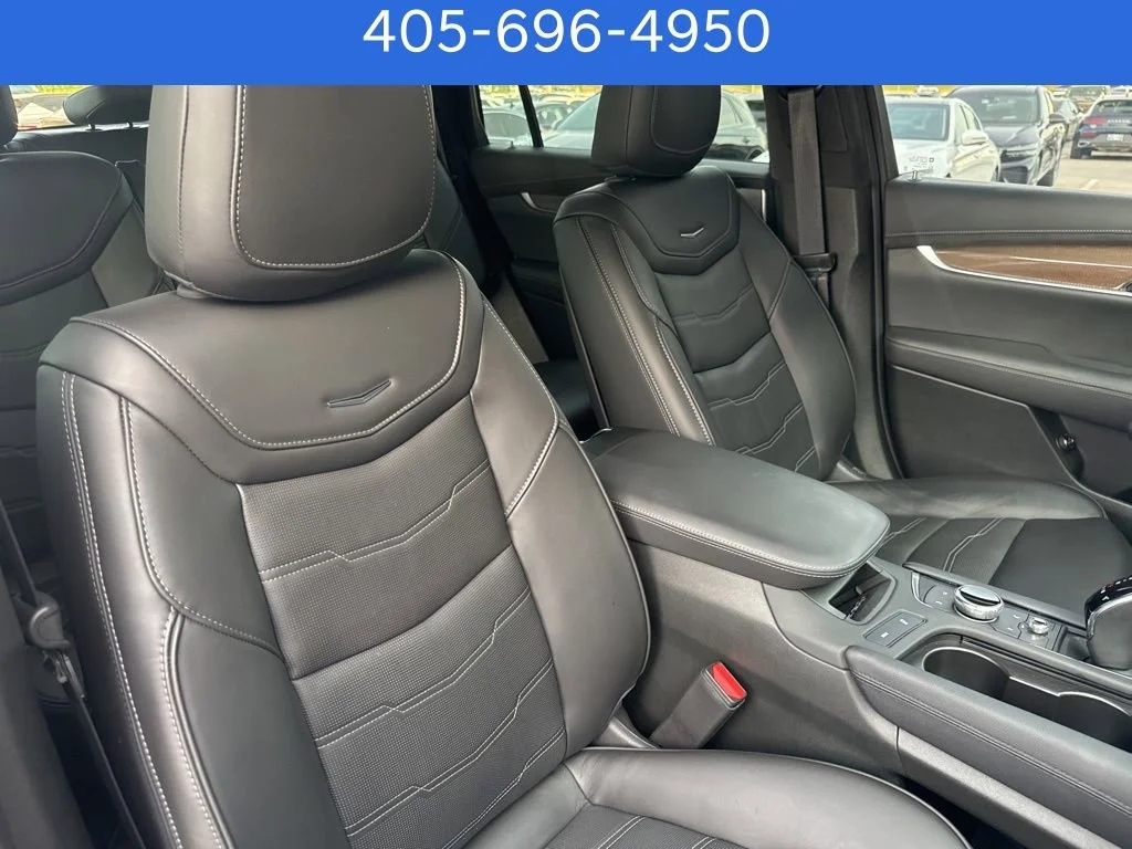 Pre-Owned 2025 Cadillac XT6 AWD Sport