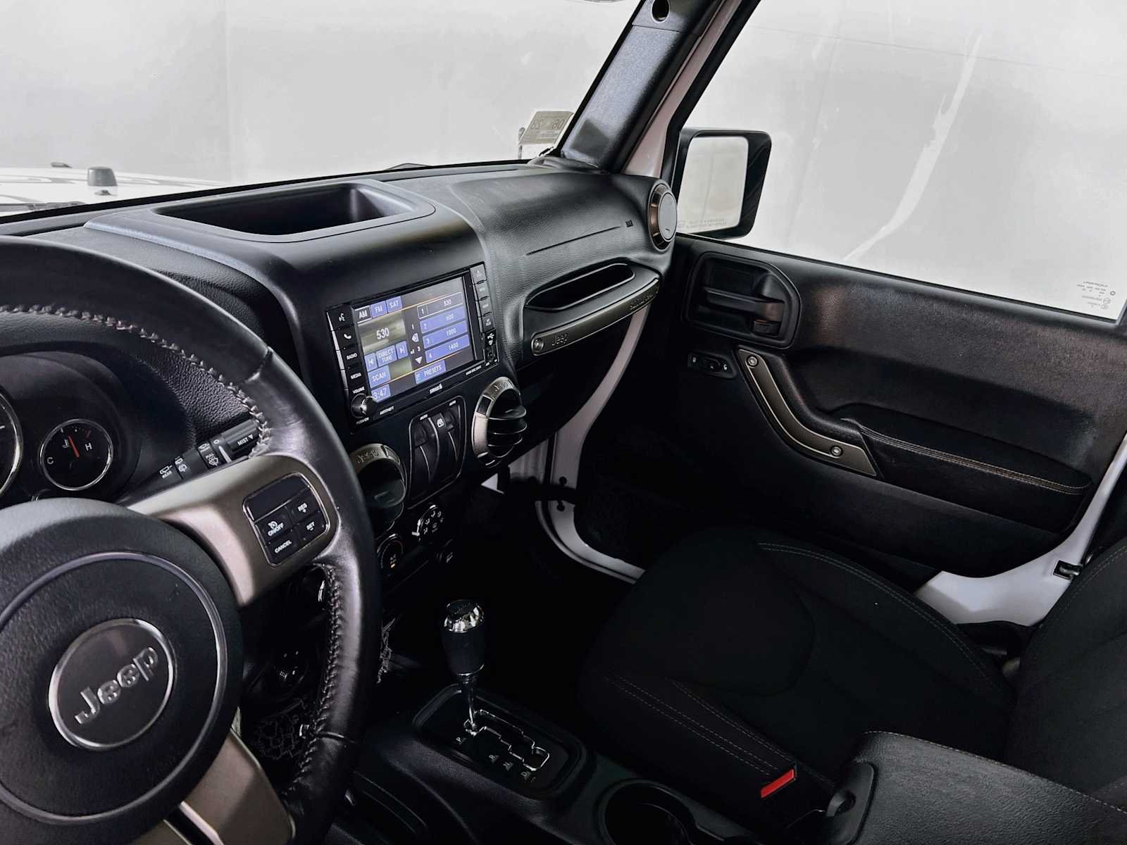 Used 2018 Bright White Clearcoat Jeep Golden Eagle image 22