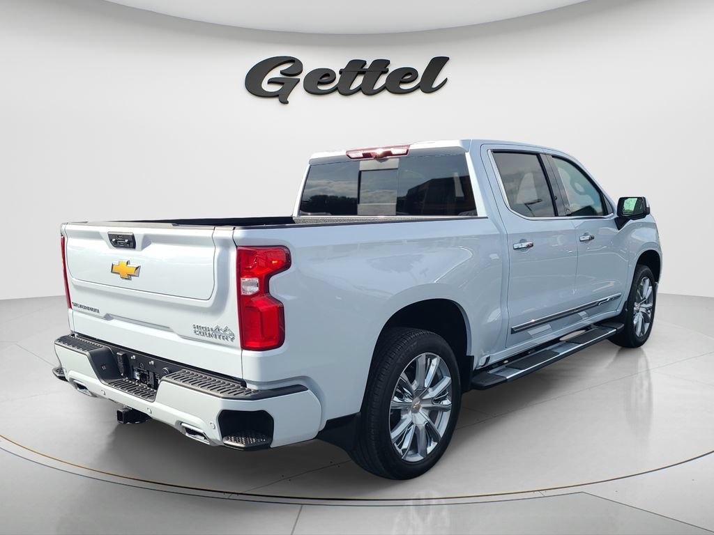 New 2026 Polar White Tricoat Chevrolet High Country image 5