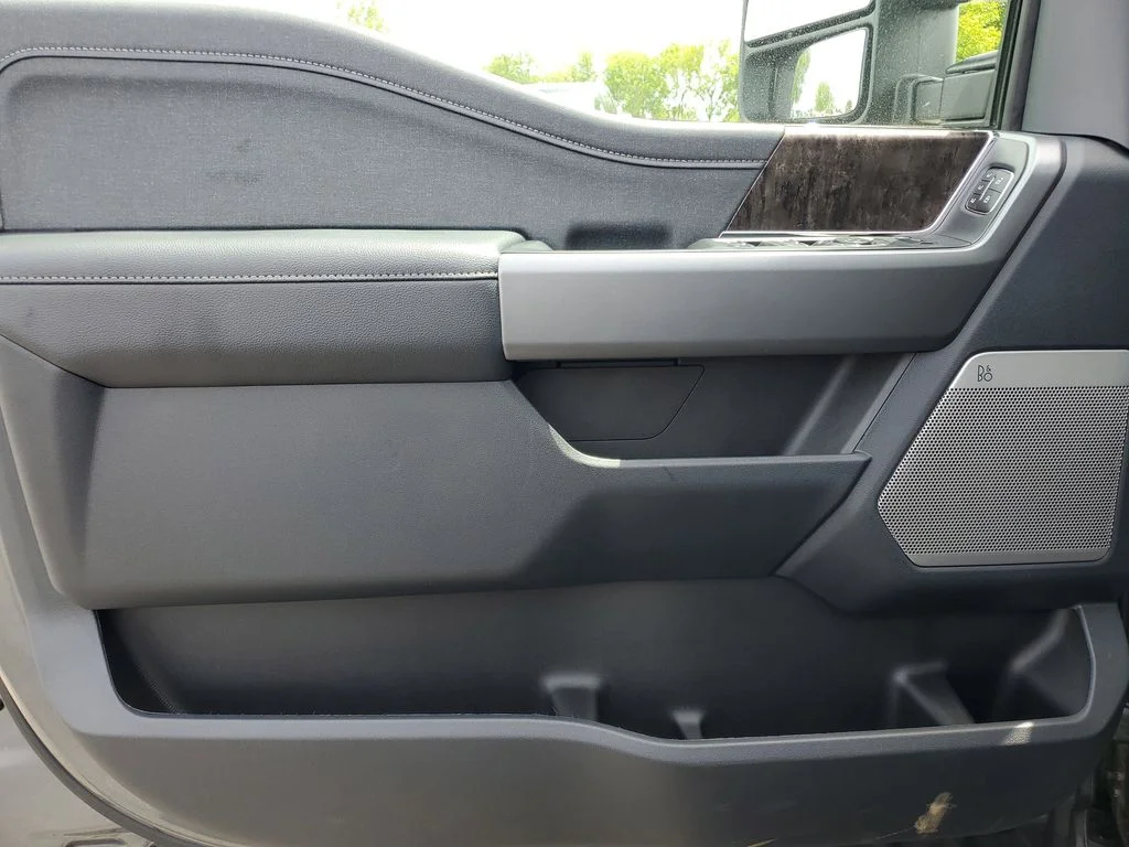 New 2026 Carbonized Gray Metallic Ford F-350® Lariat® image 20