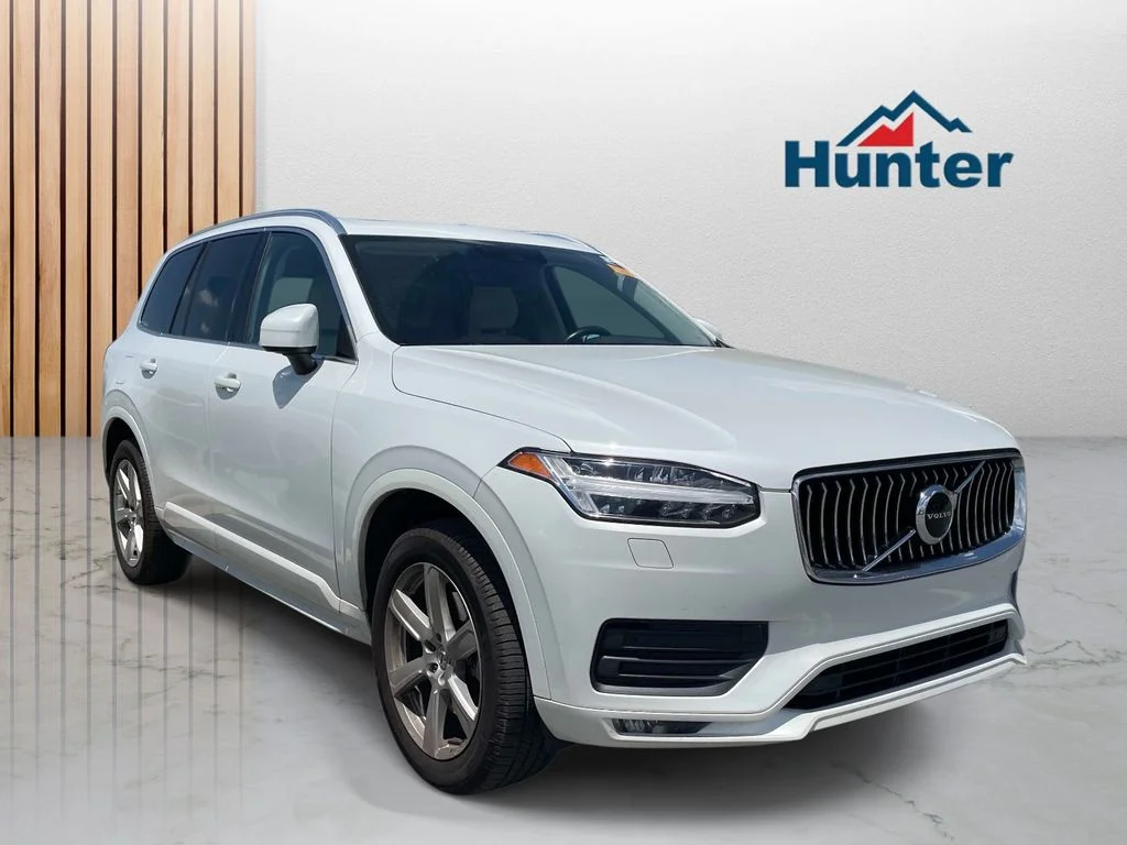 2021 Volvo XC90 T5 Momentum FWD's photo