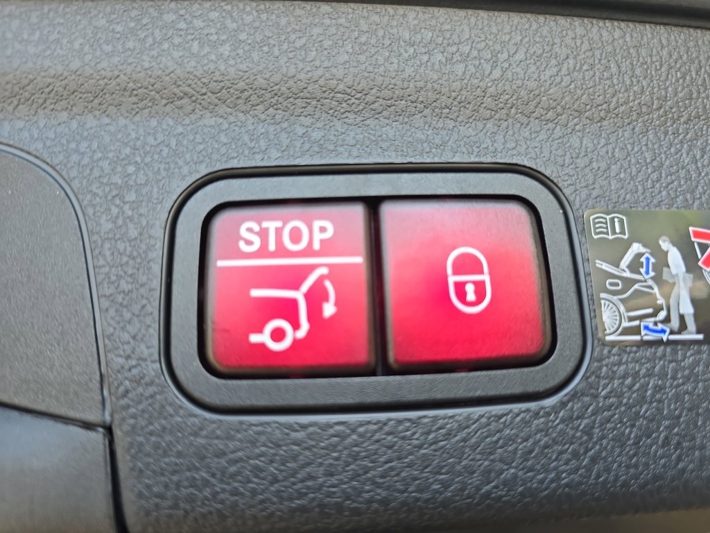 Certified Used 2026 Gray Mercedes-Benz GLE 350 image 16