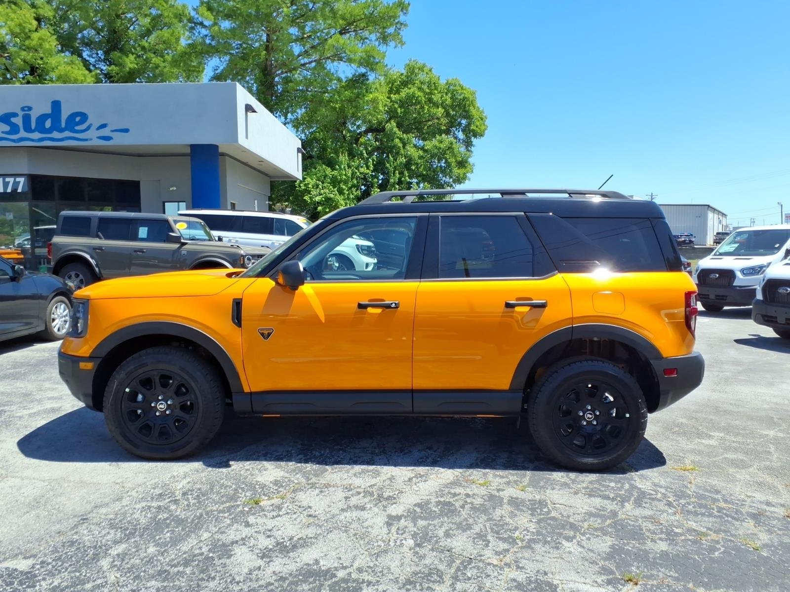 New 2026 Orange Fury Metallic Tri-Coat Ford Badlands® image 6
