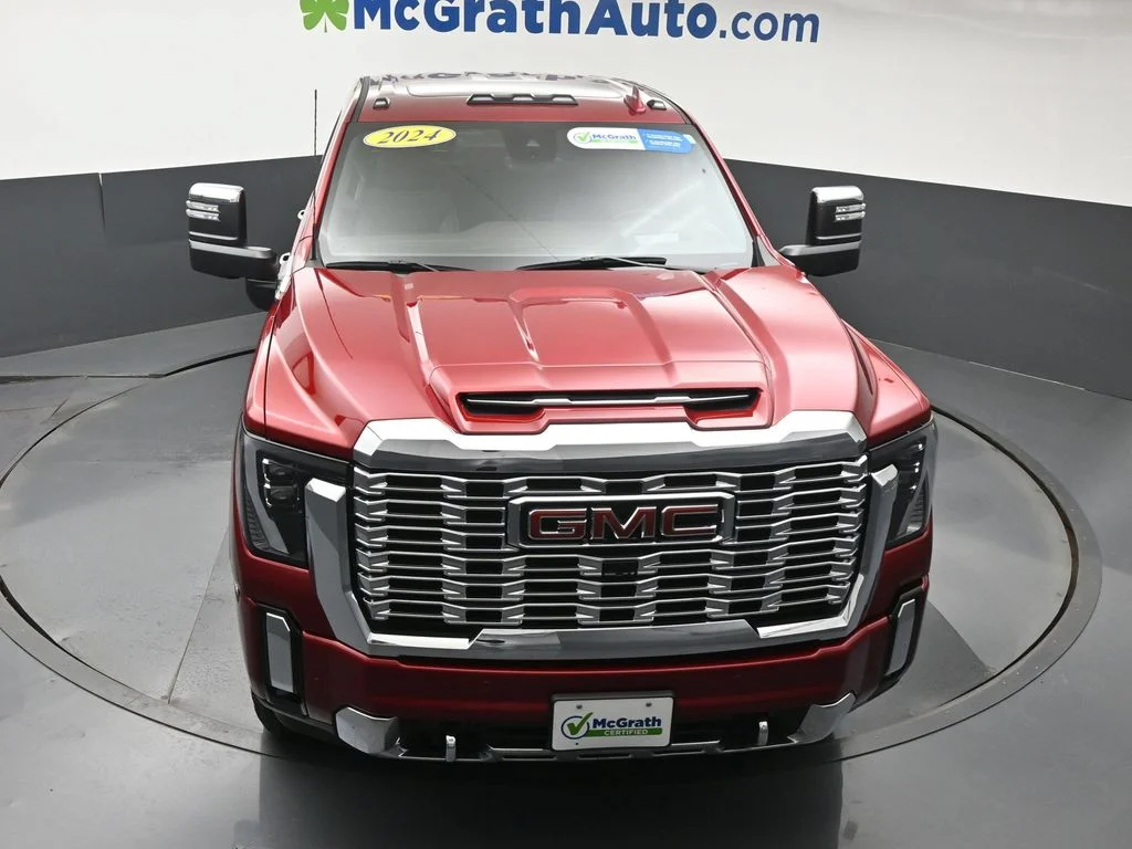 Used 2024 Red GMC Denali image 28