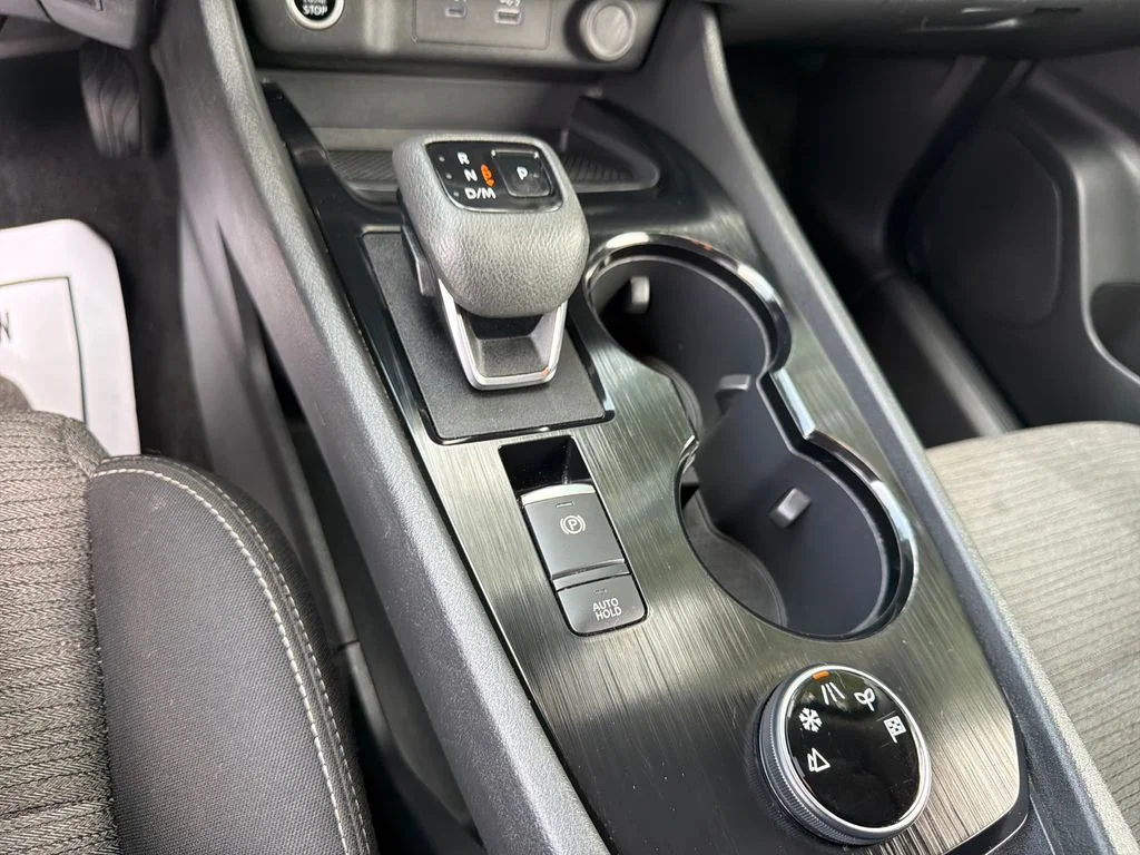 Used 2023 Gun Metallic Nissan SV image 21