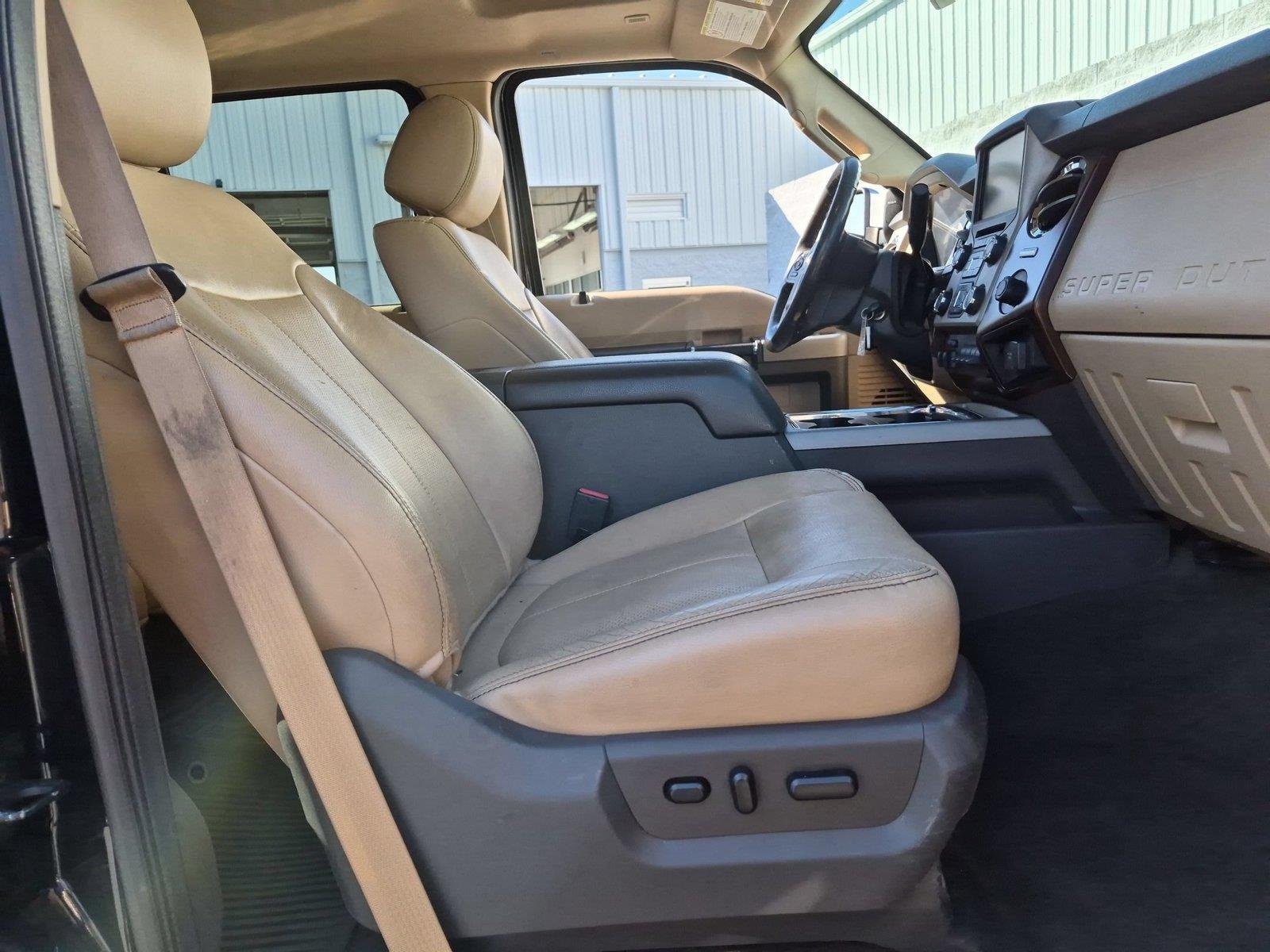 Used 2016 Shadow Black Ford Lariat image 34