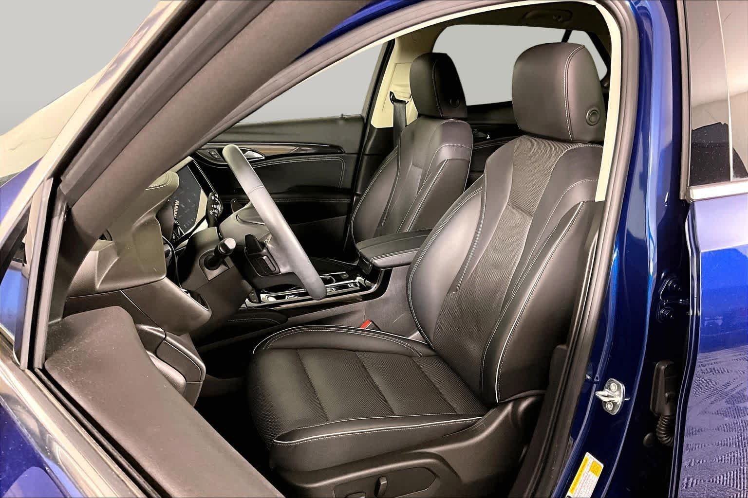 Used 2023 Sapphire Metallic Buick Essence image 8