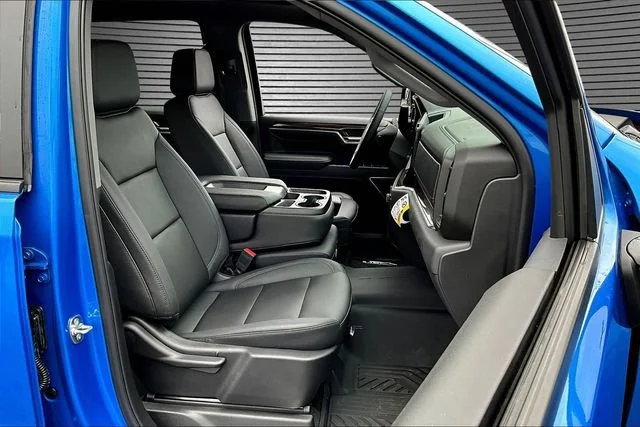 2025 Chevrolet Silverado 1500 LT - Photo 11