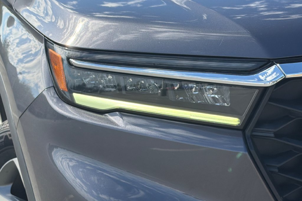 Used 2023 Modern Steel Metallic Honda EX-L image 40