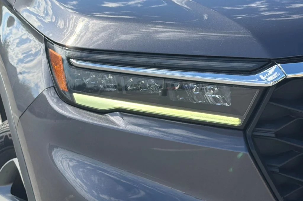 Used 2023 Modern Steel Metallic Honda EX-L image 41