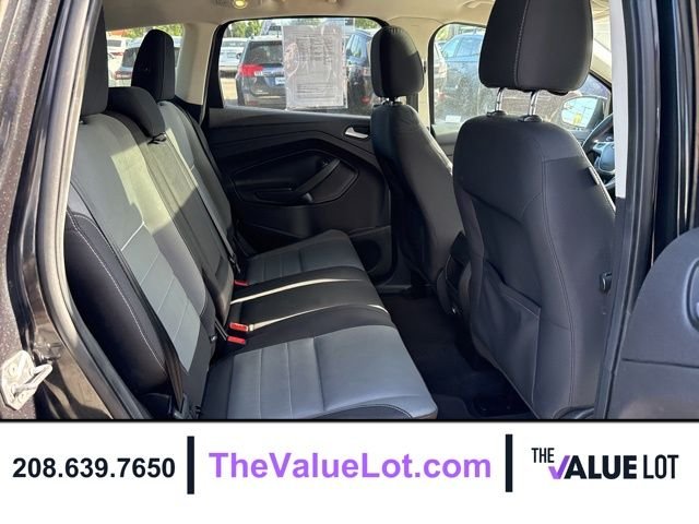 Used 2015 Black Ford SE image 16
