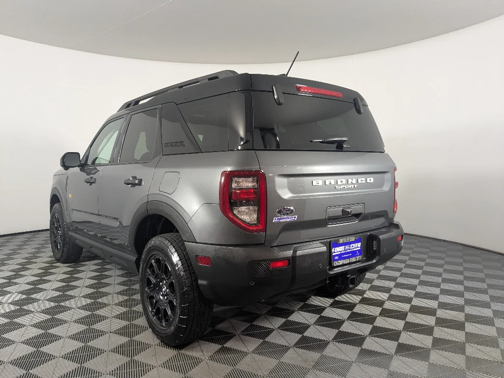 Used 2025 Gray Ford Badlands image 6