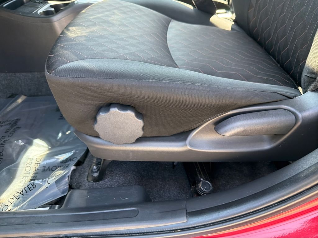 Used 2022 Infrared Metallic Mitsubishi ES image 19