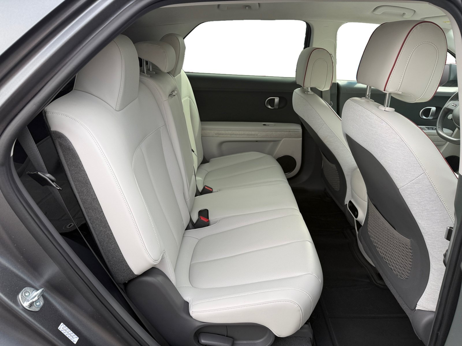 Used 2023 Gray Hyundai SEL image 17
