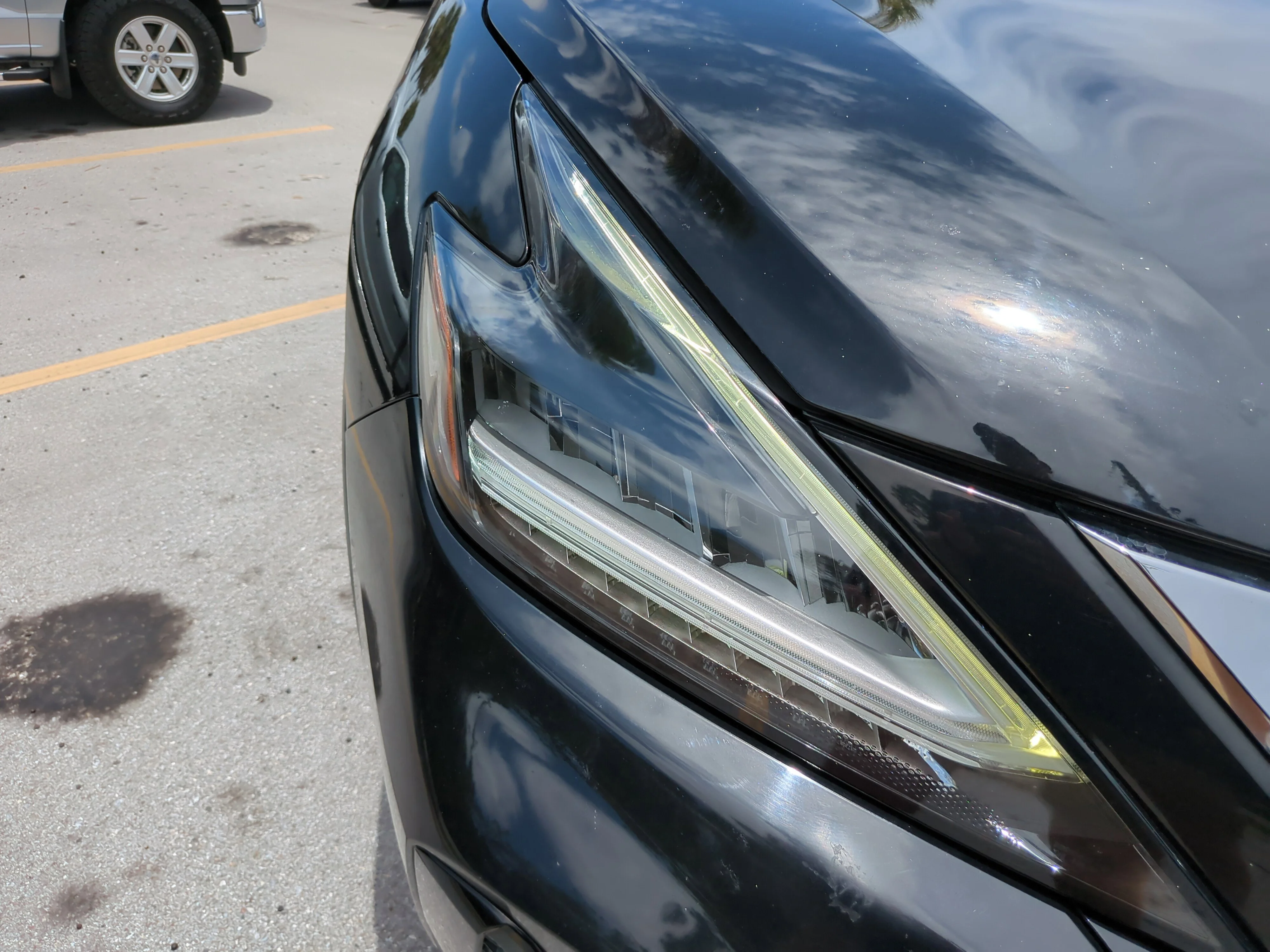 Certified Used 2019 Magnetic Black Nissan SL image 11