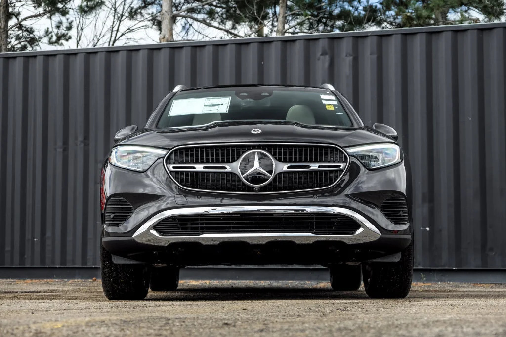New 2026 Graphite Grey Metallic Mercedes-Benz GLC 300 image 39