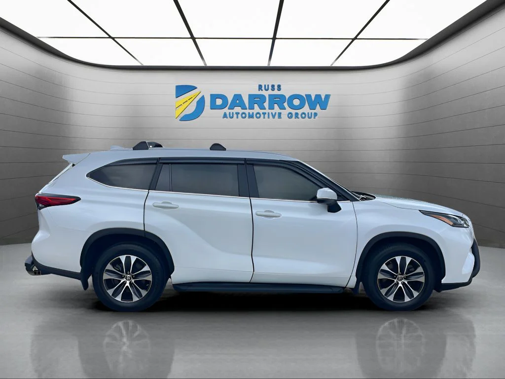 Certified Used 2023 Beige Toyota XLE image 6