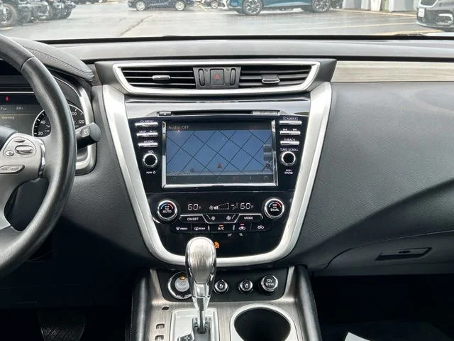 Used 2016 Gray Nissan Platinum image 28