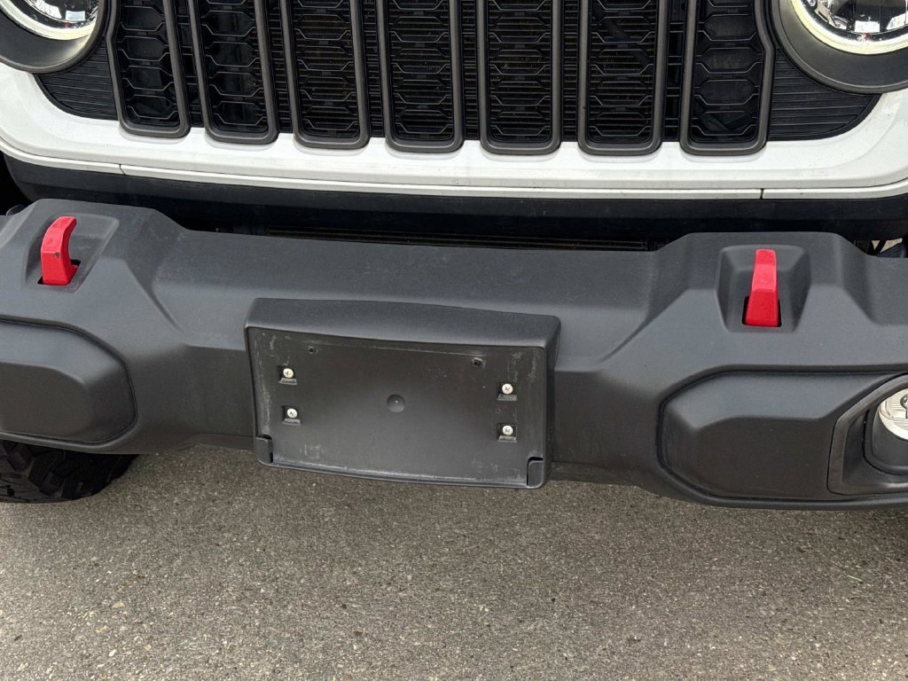 Used 2025 White Jeep Rubicon image 6