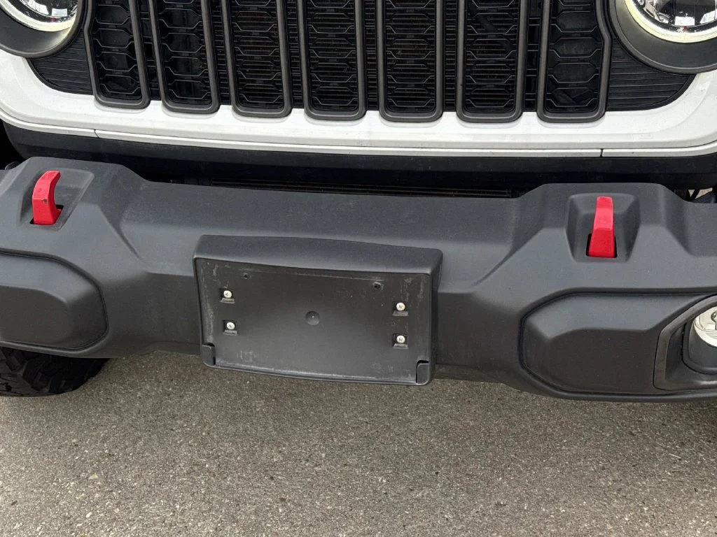 Used 2025 White Jeep Rubicon image 6