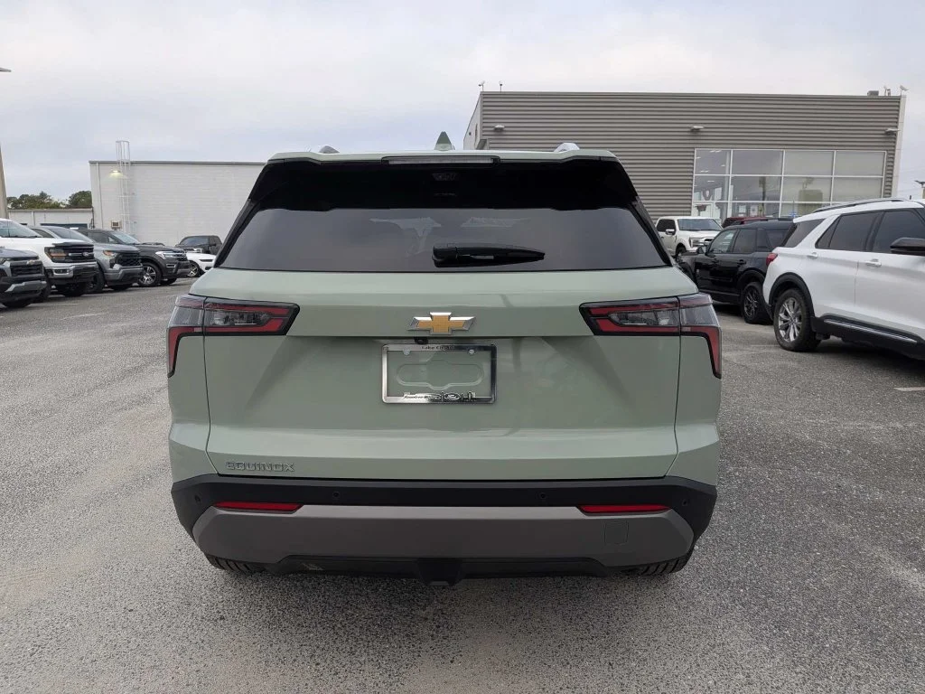 Certified Used 2025 Green Chevrolet LT image 4