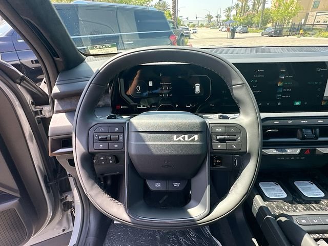 New 2027 Wolf Gray Kia X-Pro SX Prestige image 11