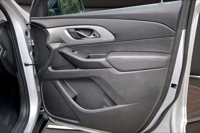 Used 2021 Silver Chevrolet LS image 21