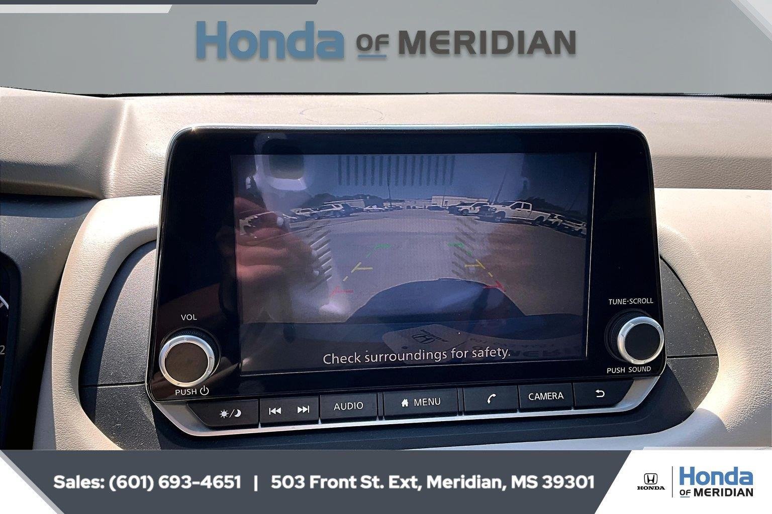 Used 2025 Super Black Nissan SV image 12