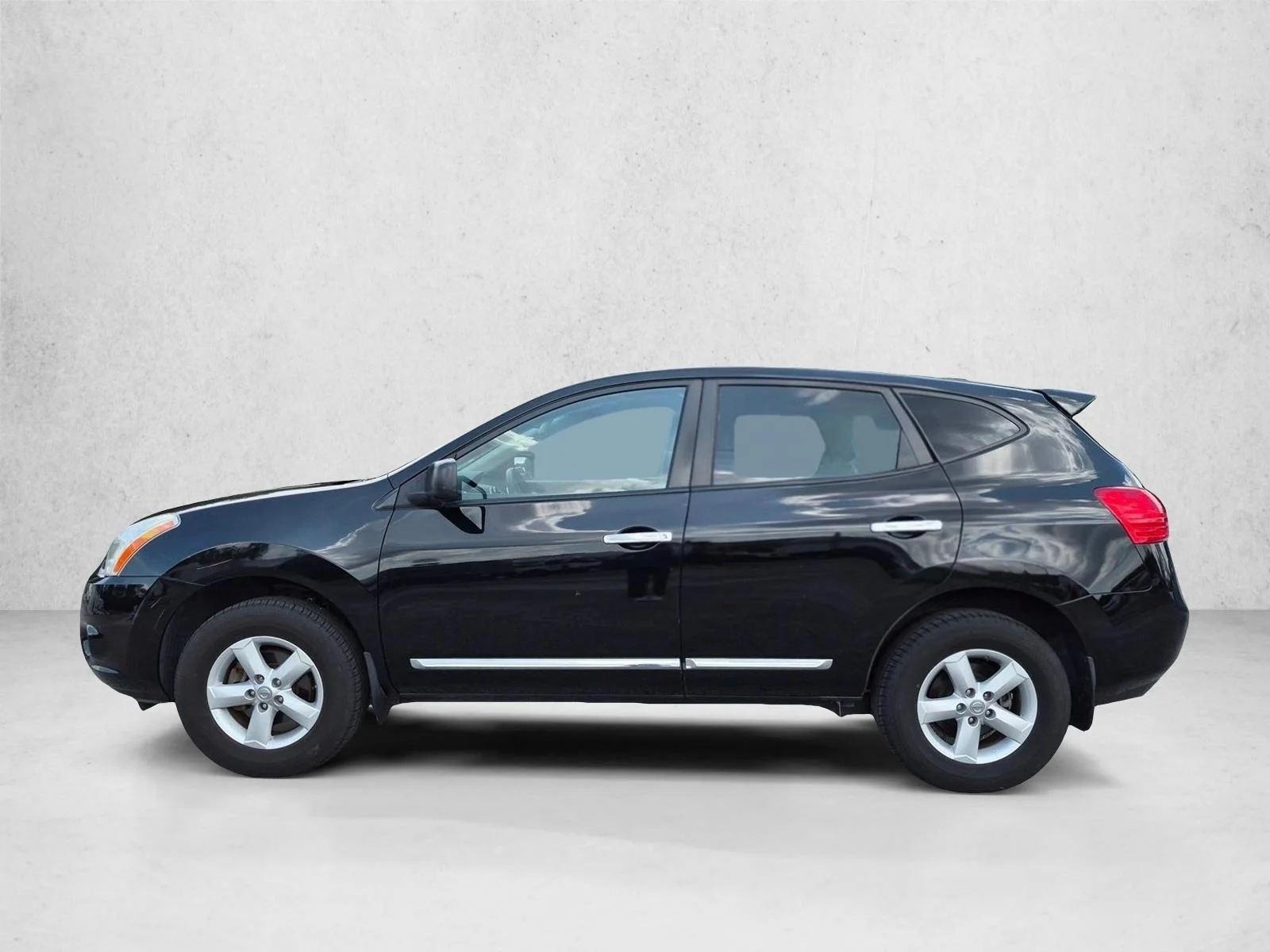 Used 2012 Super Black Nissan S image 7