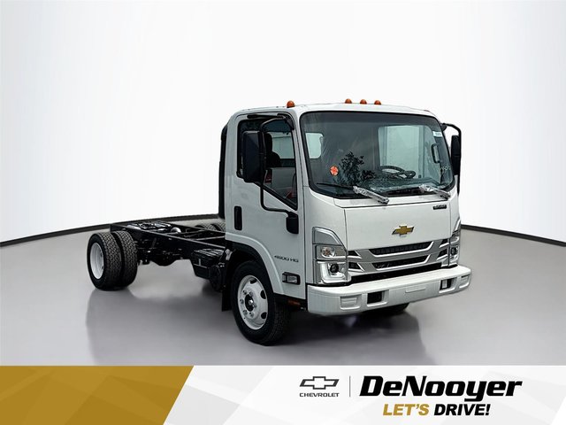 2025 Chevrolet Low Cab Forward 4500 HG 