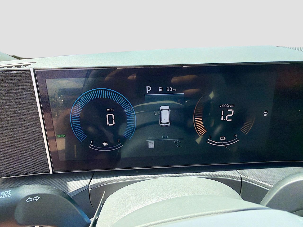 New 2026 Ecotronic Gray Hyundai SE image 37