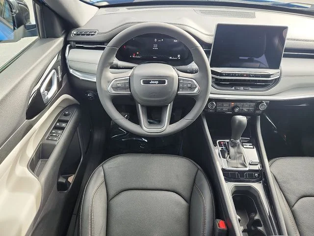 Used 2023 Blue Jeep Limited image 11