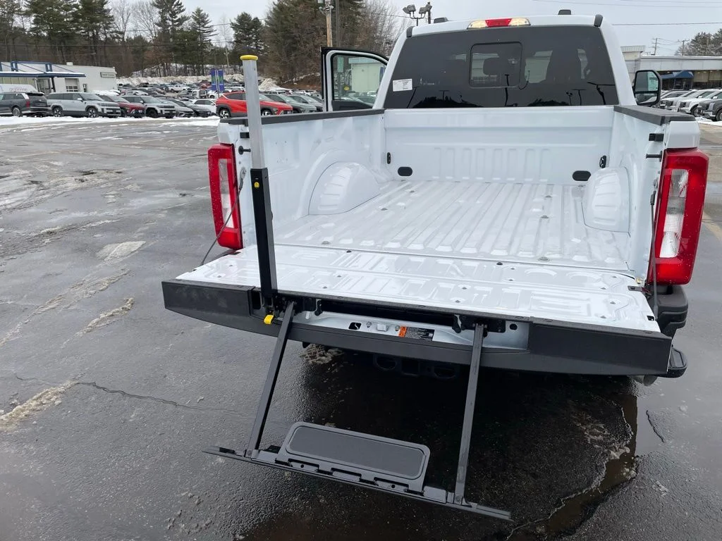 New 2026 OXFORD WHITE Ford XL image 19