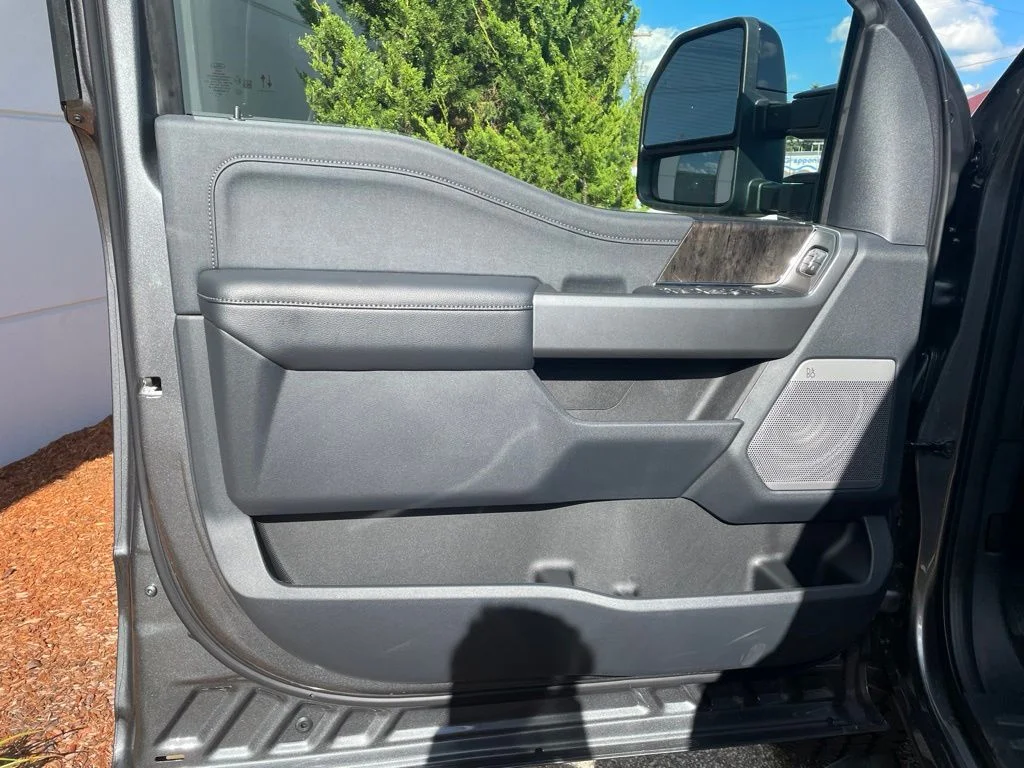 New 2026 CARBONIZED GRAY Ford Lariat image 11